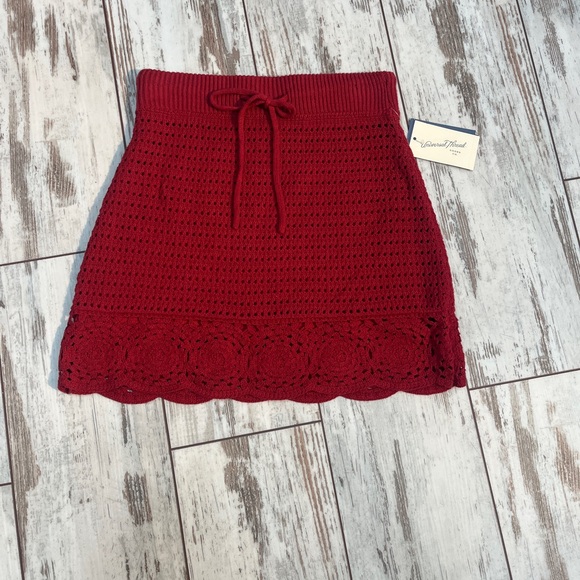 Universal Thread Crochet Mini Skirt Openwork Scalloped Hem XS NWT Lined - Picture 3 of 13